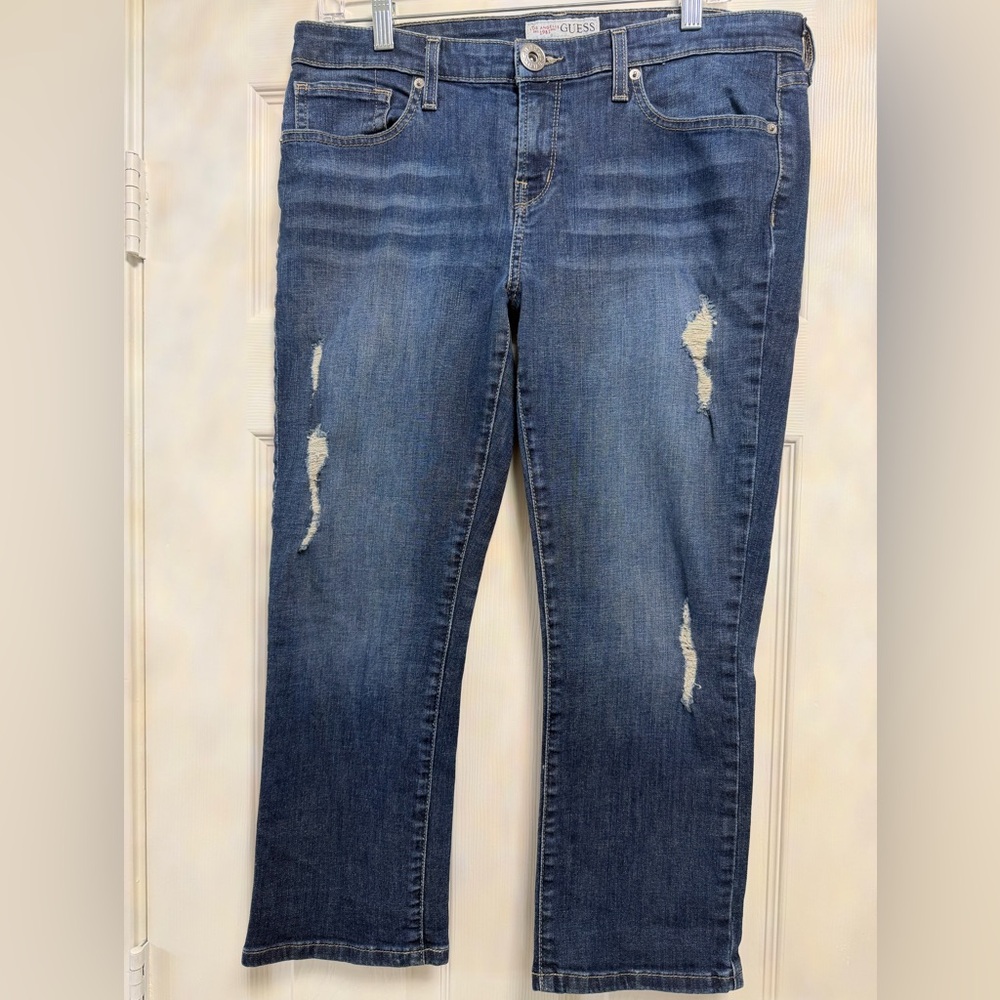 GUESS Distressed Mid Rise Straight Crop Jeans Size 31 EUC Y2K Casual
